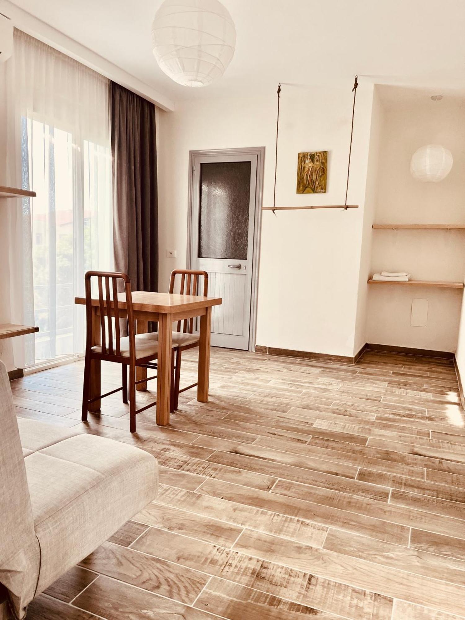 Family Tree - Quiet Area - Self Check In Aparthotel Golem  Rom bilde